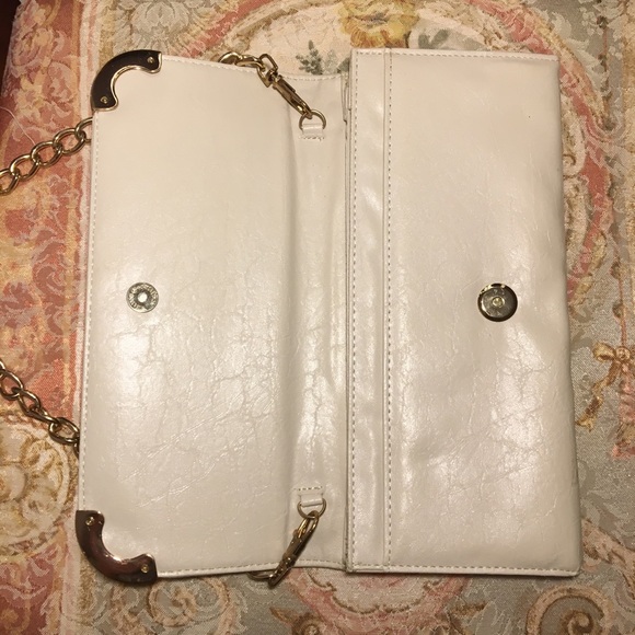 Women's Cream Quilted Wallet/Clutch Purse - Picture 5 of 11